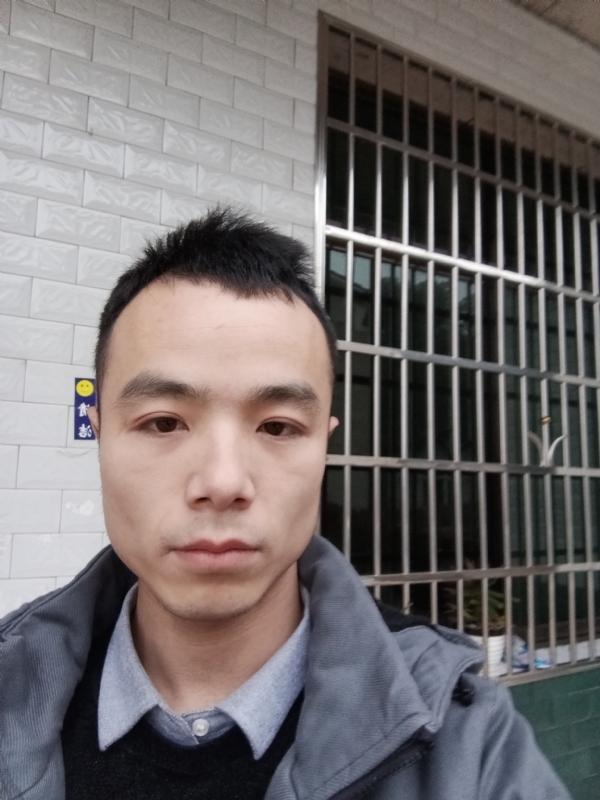 笑得那么开心的第二张照片--宁乡残疾人相亲网